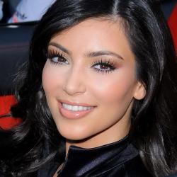 Аватар 52_avatar_Kim-Kardashian-wallpaper-1366x768.jpg