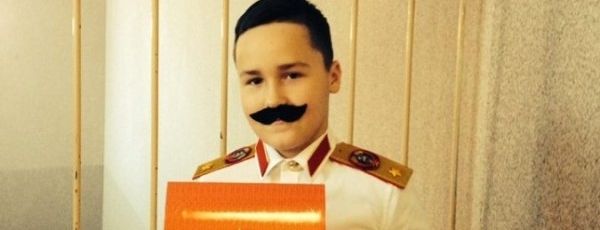 На Рождественском спектакле мальчик перепутал костюм и оделся в Сталина вместо Иосифа из библейской истории