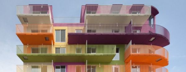 Вы смогли бы жить в таком разноцветном доме?