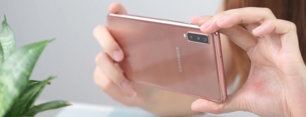 Мой мини-обзор телефона Samsung SM-A750F Galaxy A7 2018