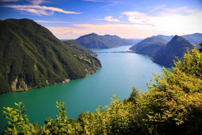 Озеро Лугано, Швейцария 1.jpg