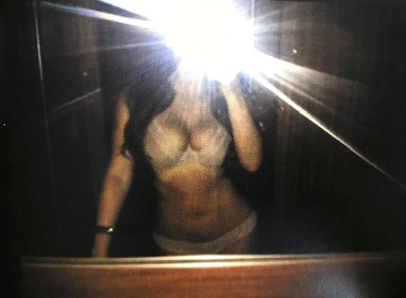 Фотография пользователя kimkardashian 4262