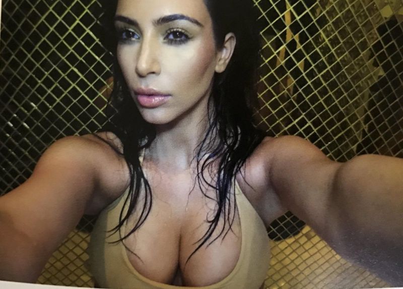 Фотография пользователя kimkardashian 4258