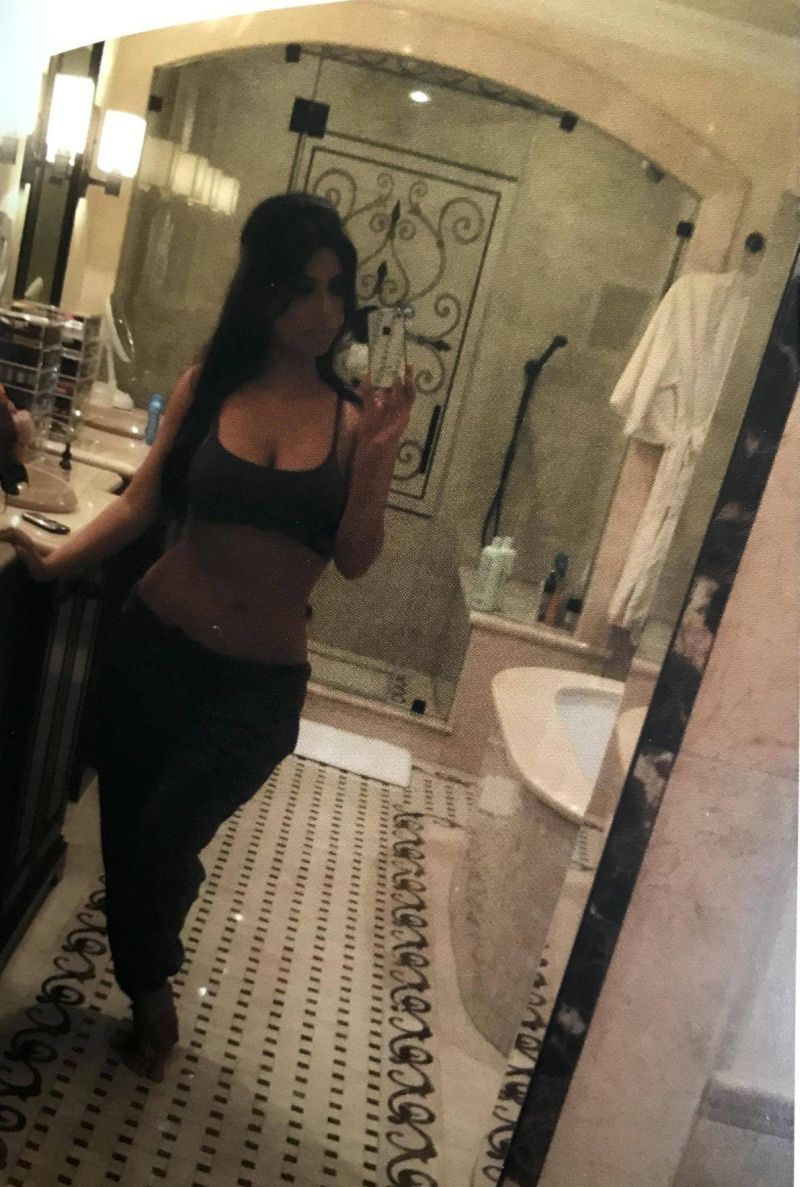 Фотография пользователя kimkardashian 4194