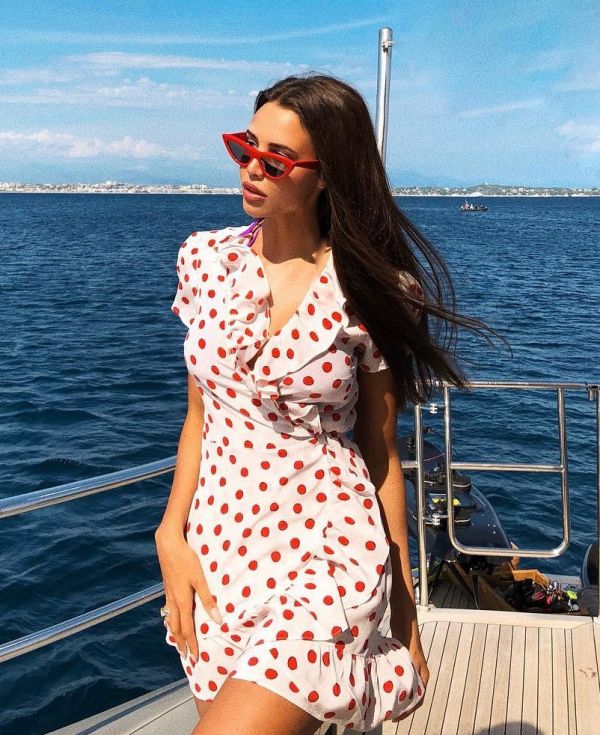 Анастасия Решетова ввела всех в заблуждение, представив парня, который очень похож на Тимати Анастасия Решетова ввела всех в заблуждение, представив парня, который очень похож на Тимати