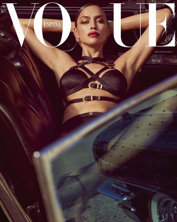 Ирина Шейк и Адриана Лима снялись в эротической фотосессии для обложки Vogue Ирина Шейк и Адриана Лима снялись в эротической фотосессии для обложки Vogue