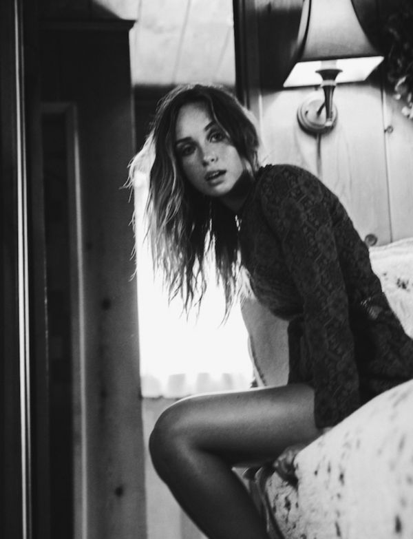 Вы когда-нибудь влюблясь во взгляд мужчины? Hypnotic от Zella Day. Вы когда-нибудь влюблясь во взгляд мужчины? Hypnotic от Zella Day.