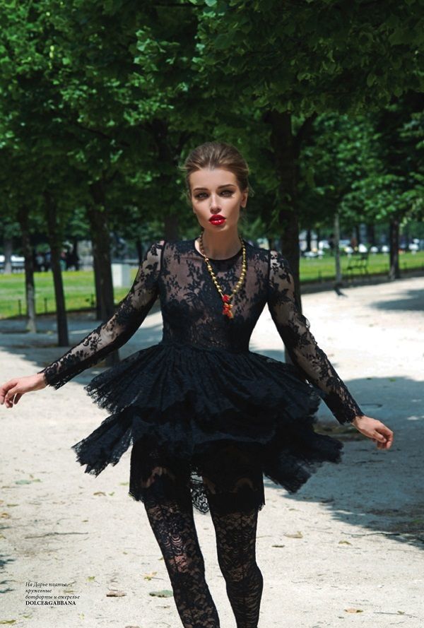 Подрастающая красота: первая съемка дочери Дарьи Коноваловой в L’Officiel Kids красивые русские девушки с детьми Подрастающая красота: первая съемка дочери Дарьи Коноваловой в L’Officiel Kids красивые русские девушки с детьми