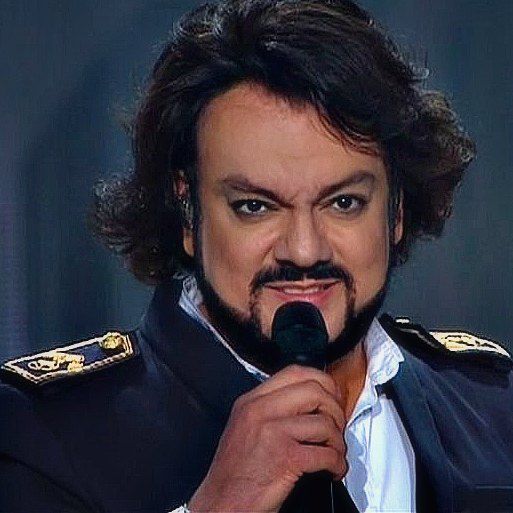 Филипп Кикоров продолжил петь на Новой волне 2016, даже после конфуза с фонограммой (видно) Филипп Кикоров продолжил петь на Новой волне 2016, даже после конфуза с фонограммой (видно)