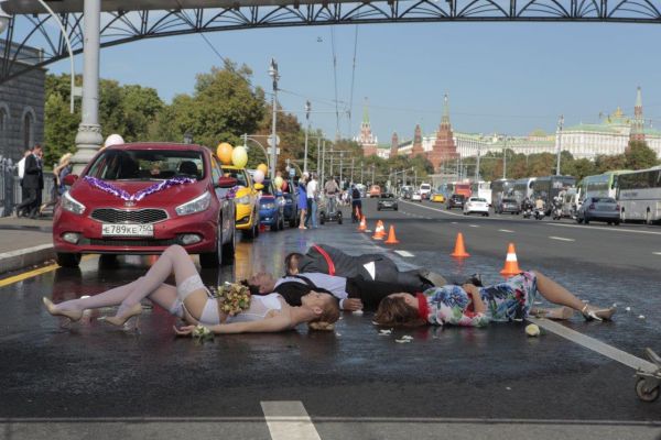 Звёзды комедии «Везучий случай!» поведали о невероятных приключениях на съёмках Звёзды комедии «Везучий случай!» поведали о невероятных приключениях на съёмках