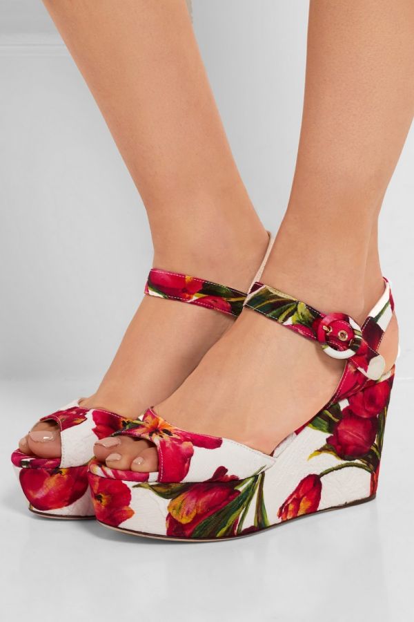 Dolce and Gabbana представил новую коллекцию Dolce and Gabbana представил новую коллекцию