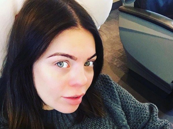Анастасия Стоцкая попала под капельницы Анастасия Стоцкая попала под капельницы