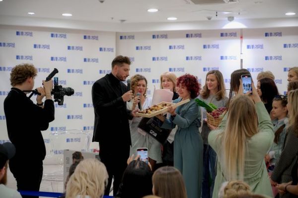 Доктор Олег Абакумов выпустил книгу для всех, кому только спросить Доктор Олег Абакумов выпустил книгу для всех, кому только спросить