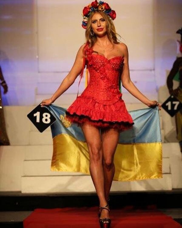 Украинка Олеся Крайнюк стала обладательницей титула «Мисс бикини Мира» Украинка Олеся Крайнюк стала обладательницей титула «Мисс бикини Мира»