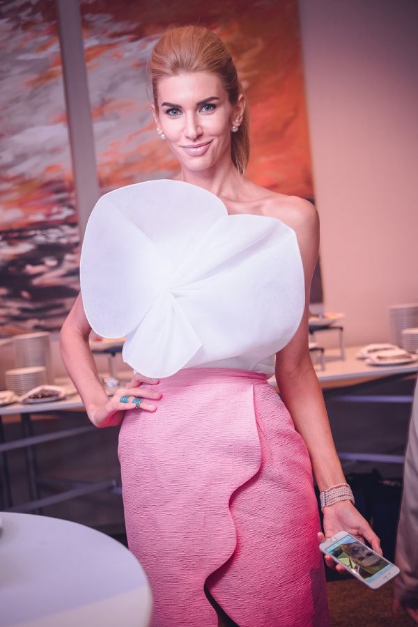 Виктория Якубовская признана самой стильной Fashion-ведущей 2015 года Виктория Якубовская признана самой стильной Fashion-ведущей 2015 года