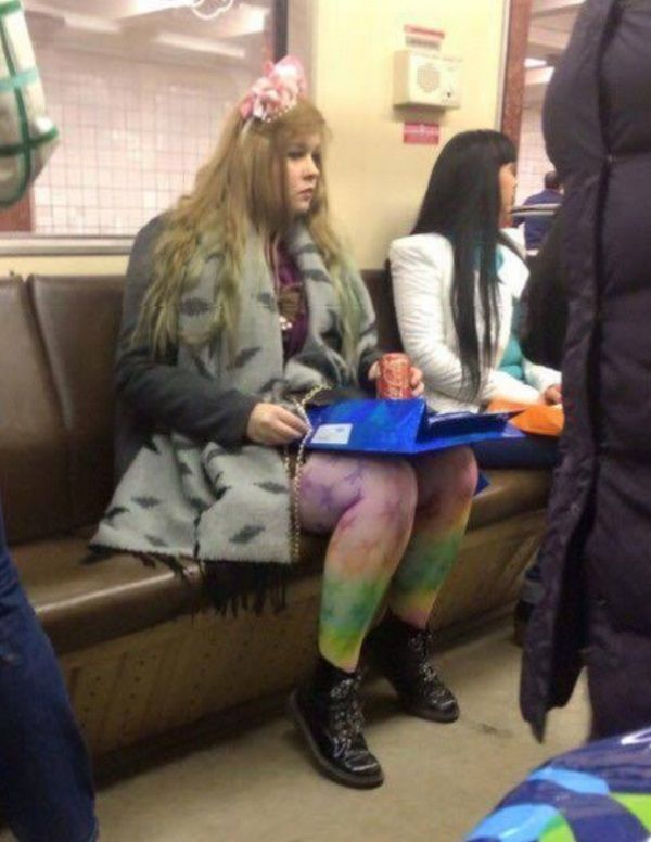 Вам встречаются чудаки в метро? А мне вот очень часто... Вам встречаются чудаки в метро? А мне вот очень часто...