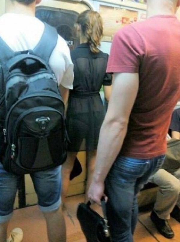 Вам встречаются чудаки в метро? А мне вот очень часто... Вам встречаются чудаки в метро? А мне вот очень часто...