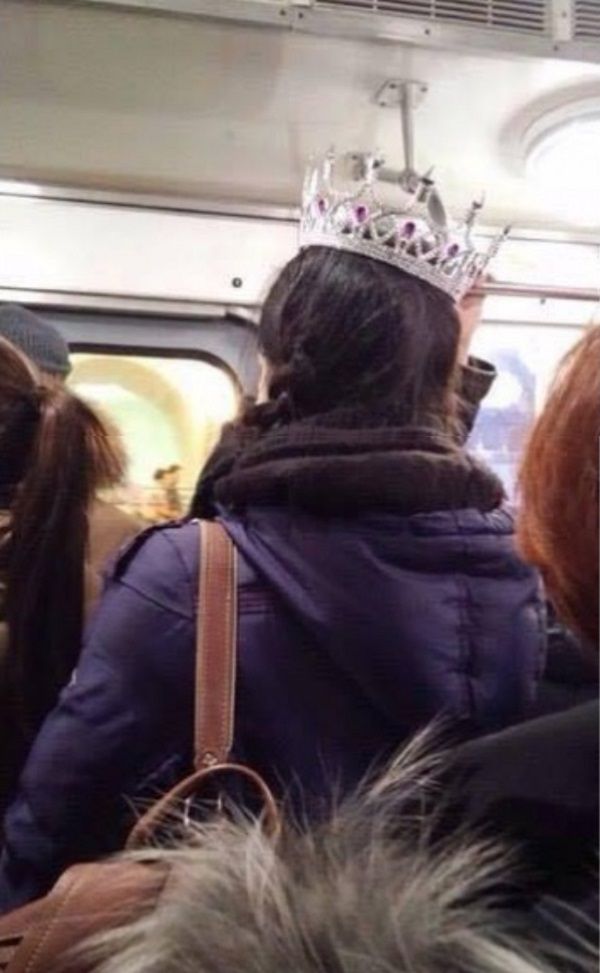 Вам встречаются чудаки в метро? А мне вот очень часто... Вам встречаются чудаки в метро? А мне вот очень часто...