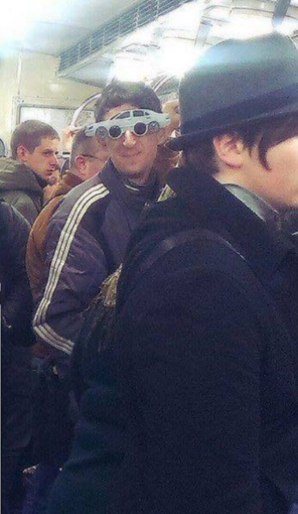 Вам встречаются чудаки в метро? А мне вот очень часто... Вам встречаются чудаки в метро? А мне вот очень часто...