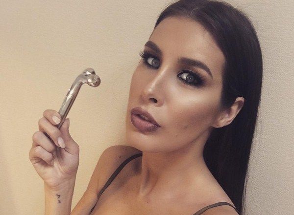 Кэти Топурия показала веселый снимок с дочкой Кэти Топурия показала веселый снимок с дочкой
