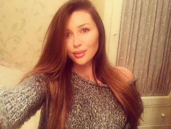Анна Заворотнюк сделала весеннюю стильную стрижку Анна Заворотнюк сделала весеннюю стильную стрижку