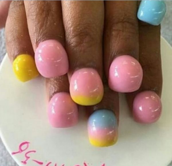 Жутко-тренд: bubble nails или пузырчатые ногти в массы. Жутко-тренд: bubble nails или пузырчатые ногти в массы.
