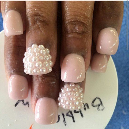 Жутко-тренд: bubble nails или пузырчатые ногти в массы. Жутко-тренд: bubble nails или пузырчатые ногти в массы.