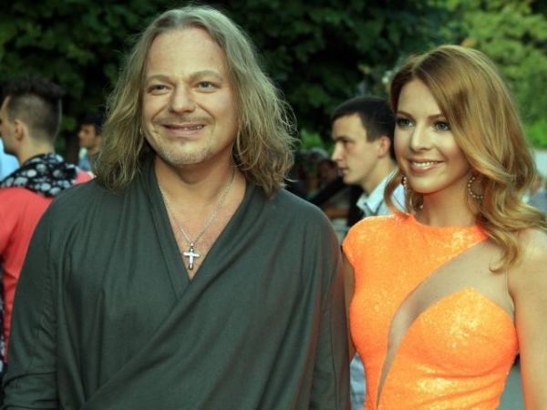 Беременная Наталья Подольская показала животик в новом клипе Там далеко. Фотографии Наталья Подольской и Владимира Преснякова. Беременная Наталья Подольская показала животик в новом клипе Там далеко. Фотографии Наталья Подольской и Владимира Преснякова.