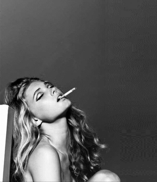 Эльза Хоск снялась в пикантной фотосессии для майского GQ Италия Эльза Хоск снялась в пикантной фотосессии для майского GQ Италия
