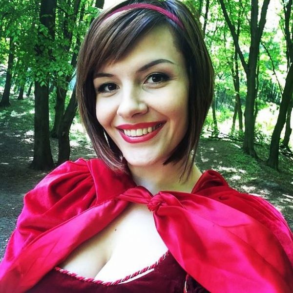 Весь мир, мне будет аплодировать стоя. Ты всё равно найдёшь, какой то изьян - а часто у вас бывает так? Весь мир, мне будет аплодировать стоя. Ты всё равно найдёшь, какой то изьян - а часто у вас бывает так?