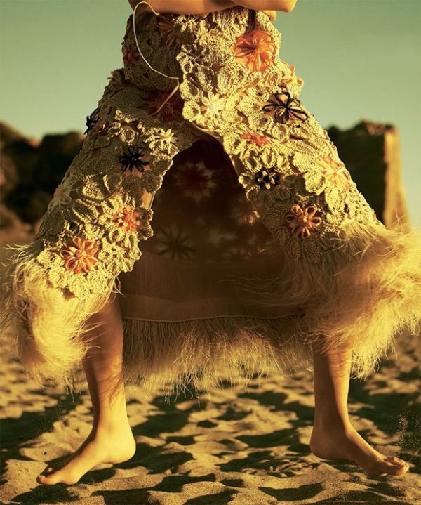 Дафна Грёнфельд в красивом пляжном фотосете для S Moda Magazine Дафна Грёнфельд в красивом пляжном фотосете для S Moda Magazine