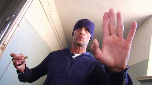 Пока муж на проекте, жена Свами Даши раскручивает общий бизнес Пока муж на проекте, жена Свами Даши раскручивает общий бизнес