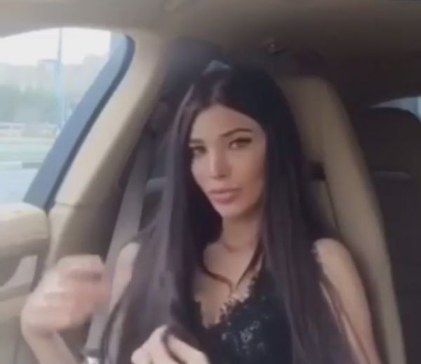А чо, я не милашка? Х*яшка ты... А чо, я не милашка? Х*яшка ты...