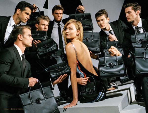 Джиджи Хадид и Карли Клосс представили новую коллекцию Versace Джиджи Хадид и Карли Клосс представили новую коллекцию Versace