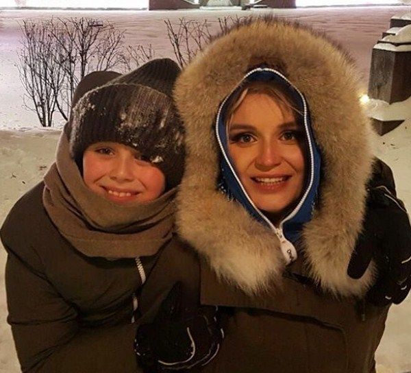 Полина Гагарина сама рассказала о беременности Полина Гагарина сама рассказала о беременности
