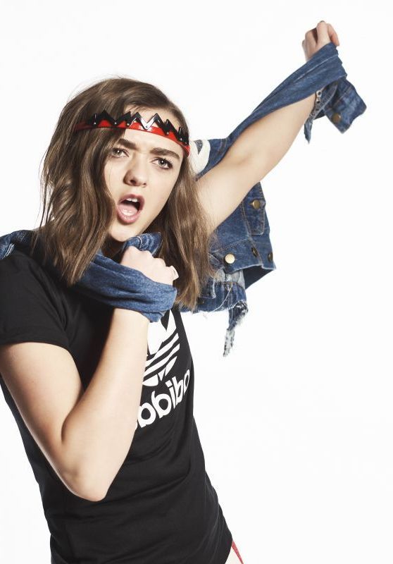 Озорная Мэйси Уильямс позирует для Nylon Озорная Мэйси Уильямс позирует для Nylon