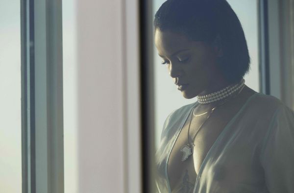 Рианна разделась для клипа «Needed Me» Рианна разделась для клипа «Needed Me»