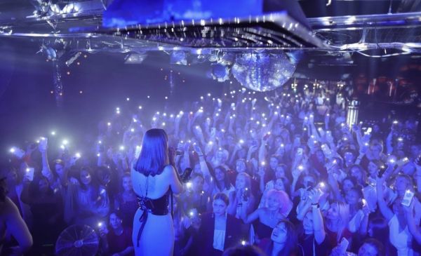 MARI MIRAI собрала полный зал на своем первом сольном концерте в Москве