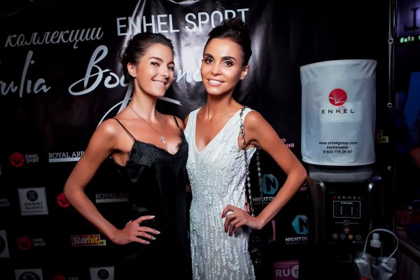 Показ коллекции дизайнерской спортивной одежды ENHEL SPORT от Юлии Богдановой Показ коллекции дизайнерской спортивной одежды ENHEL SPORT от Юлии Богдановой