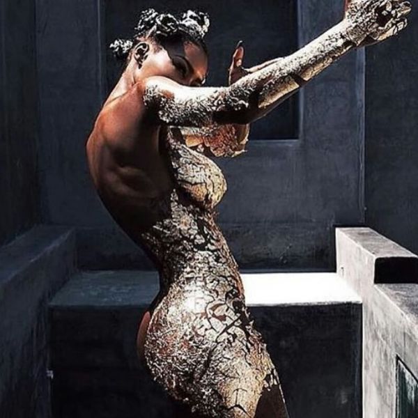 Сексуальное тело Тейана Тейлор в клипе Канье Уэста Kanye West - Fade.