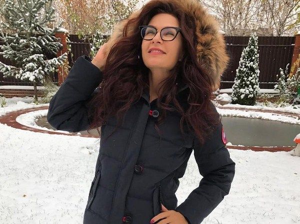 Эвелина Бледанс показала голую попу в смелой фотосессии Эвелина Бледанс показала голую попу в смелой фотосессии