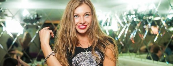 Анастасия Ивановская Биография: детство, карьера модели, мини-бикини, сексуальные фото и видео
