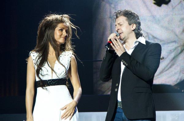 Певица Нюша записала песню Your my life со своим папой Певица Нюша записала песню Your my life со своим папой