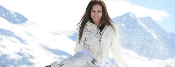 Елена Галицына рассказала о самом романтичном ночном спуске на лыжах в Швейцарии