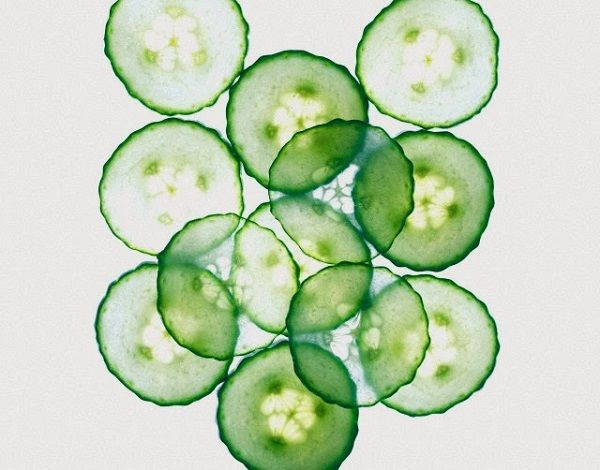 Маска для лица из огурцов. Естественная свежесть твоей кожи. Маска для лица из огурцов. Естественная свежесть твоей кожи.