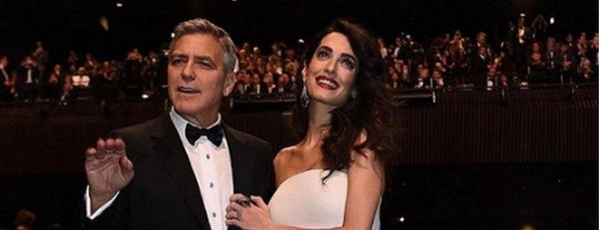 Беременная жена Джорджа Клуни спит в одиночестве