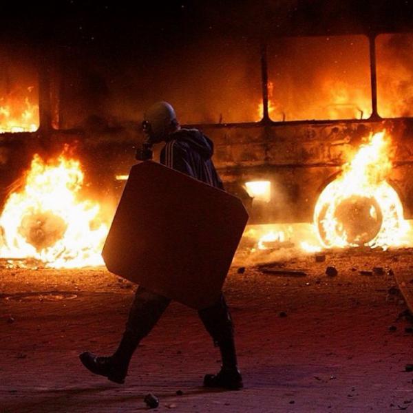 Пока я работаю в Москве, дома идет гражданскя война Пока я работаю в Москве, дома идет гражданскя война