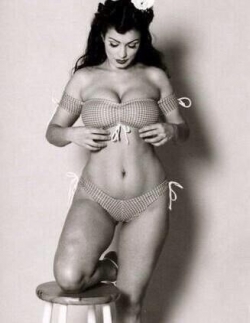 Вот так должно выглядеть идеальное тело по определению журнала Time образца 1950 года. А вы говорите 90-60-90..пффф